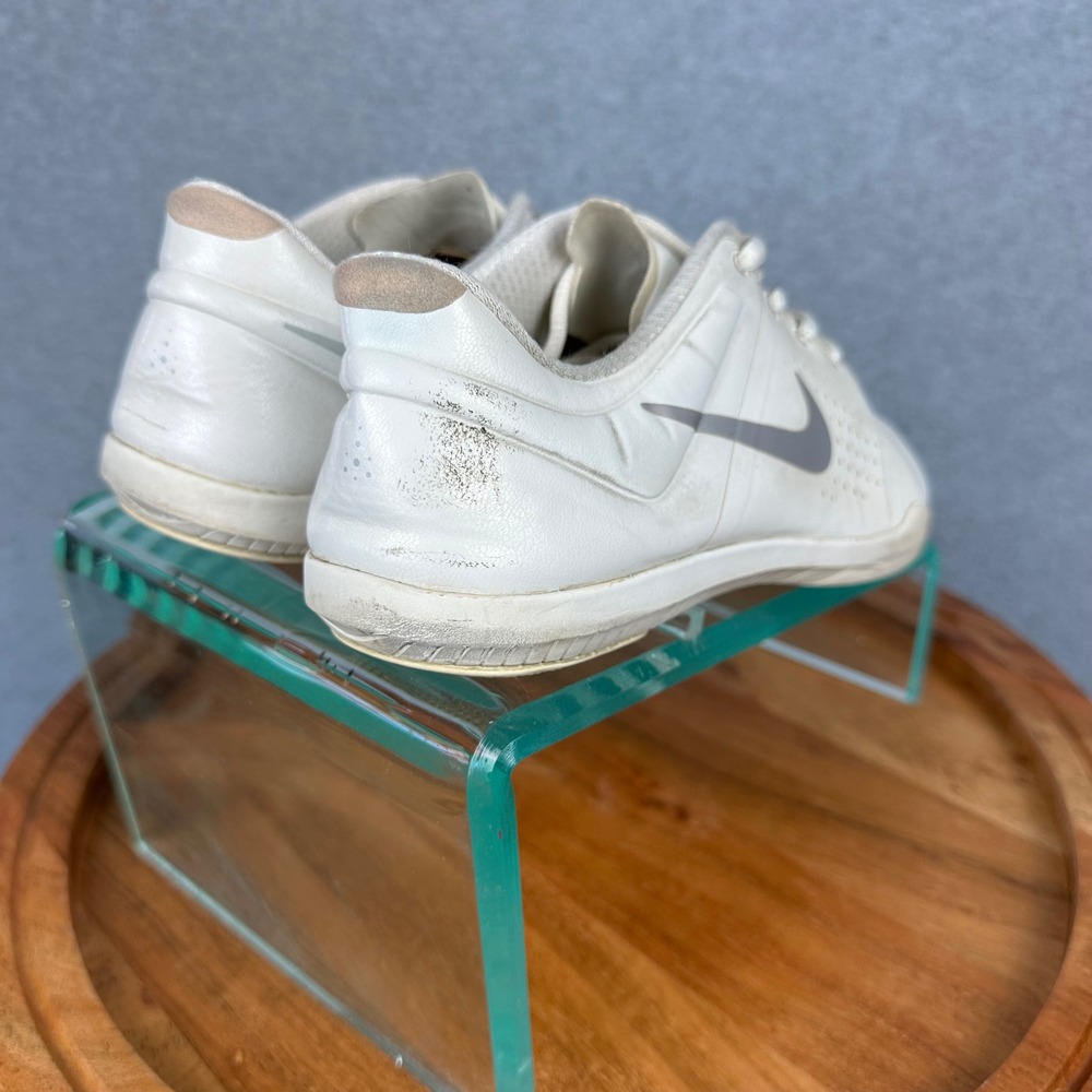 Nike Studio Trainer 2 White Metallic Silver Womens 7.5 616057-100 Gym Shoes - Picture 4 of 9